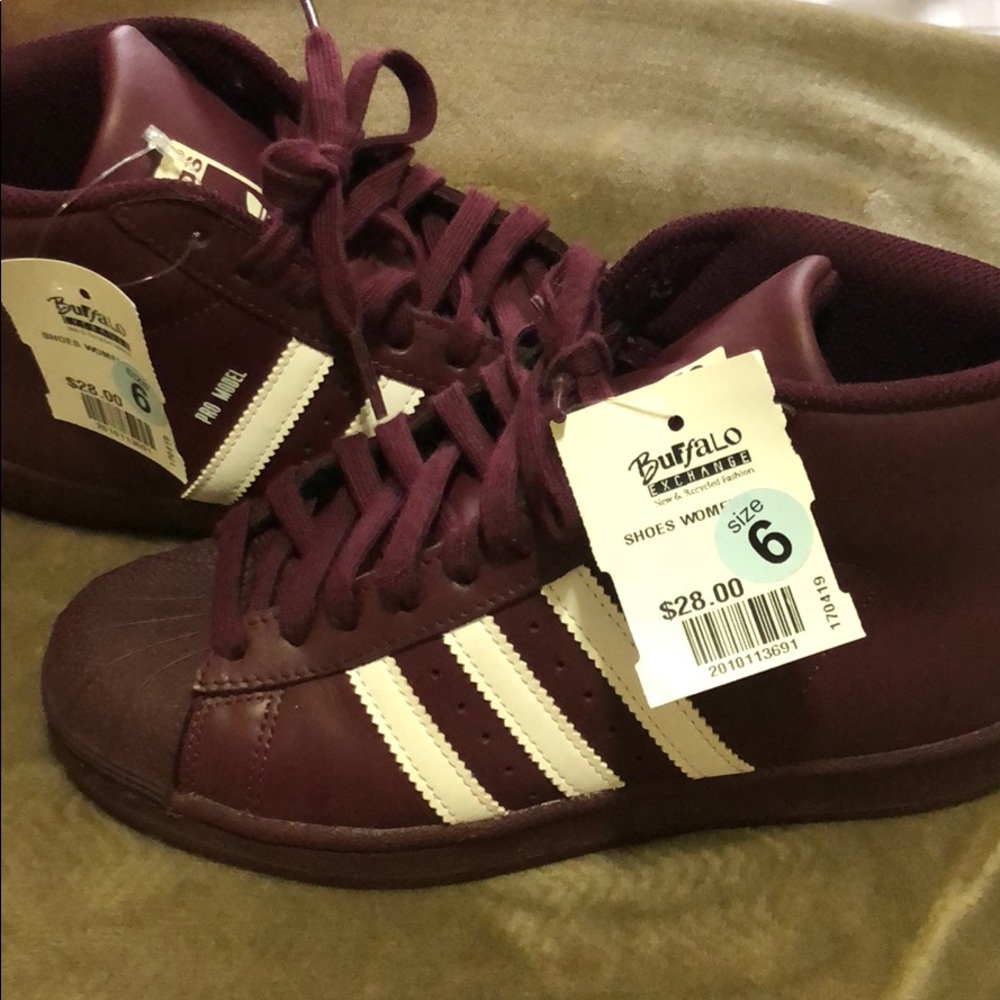 Adidas purple high tops size US 4, women’s 6